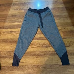 Women’s XS underarmour sweatpants